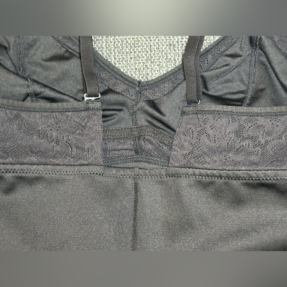 Maidenform Women’s Lace Shapewear Bodysuit – Firm Control, Wireless – SZ- M– EUC - Picture 7 of 11